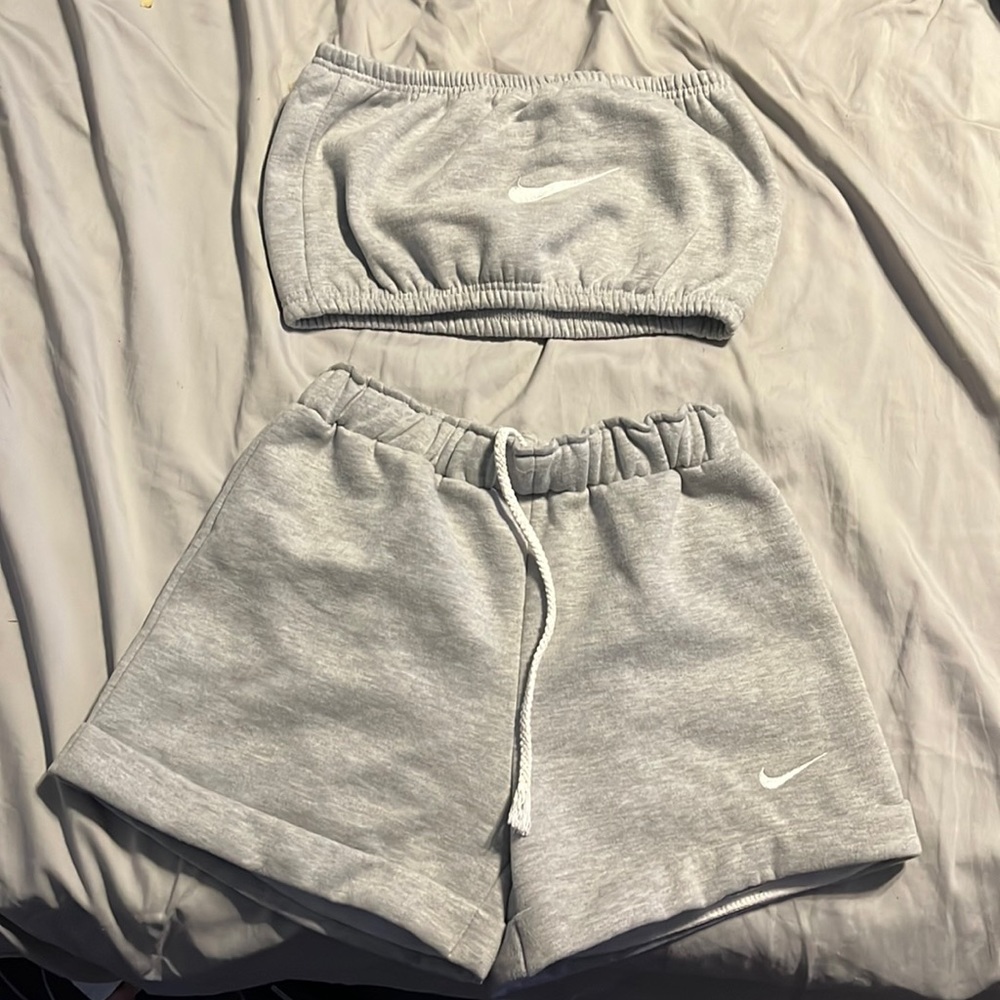 two piece nike jogger set